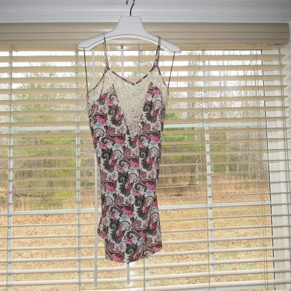 Vntge VICTORIA'S SECRET Floral Slipdress Chemise P